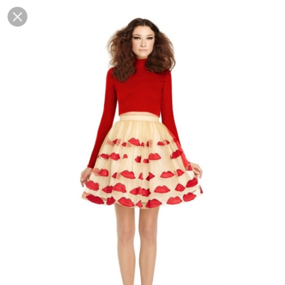 Alice and Olivia "Pout Poof Lip Appliqué Skirt"